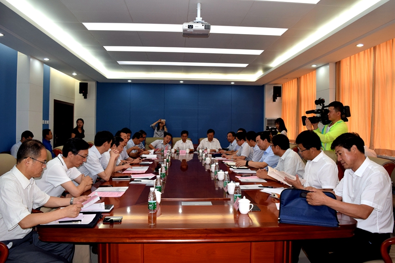 我校与美丽园丁教育基金会 甘肃省庆阳市举行三方合作座谈会